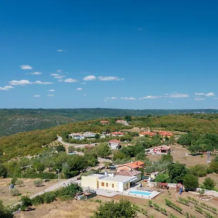 Mila Сasa de vacaciones
